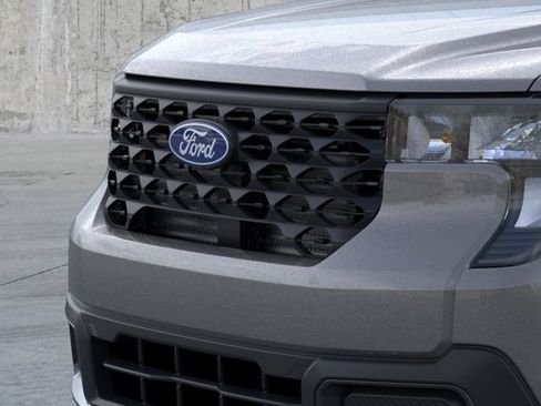 New 2026 Ford Maverick XLT w/ XLT Luxury Package FWD image 18