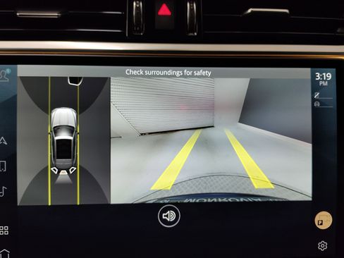 Used 2024 Jaguar F-PACE R-Dynamic S image 22