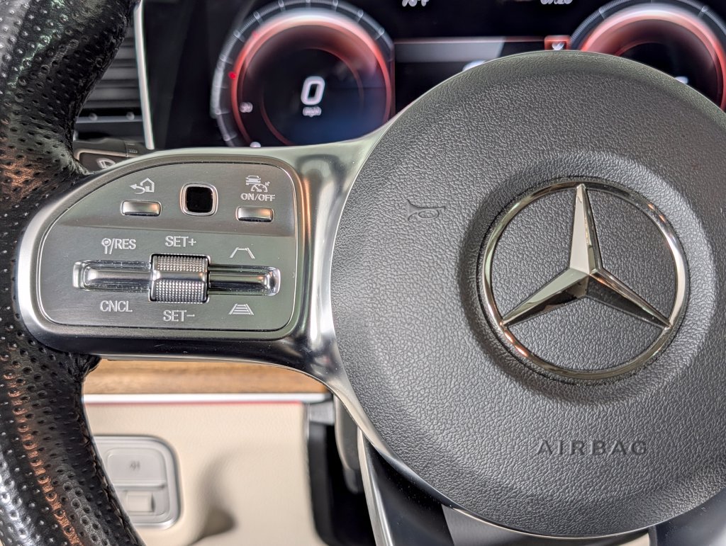 Used 2023 Mercedes-Benz GLS 450 4MATIC image 39