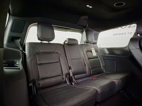 New 2025 Lincoln Navigator Black Label AWD/4WD image 30