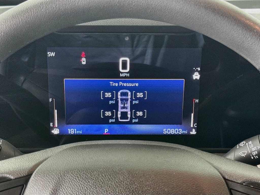 Used 2025 Chevrolet TrailBlazer LT FWD image 13