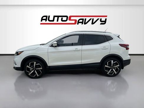 Used 2021 Nissan Rogue Sport SL w/ Premium Package image 4