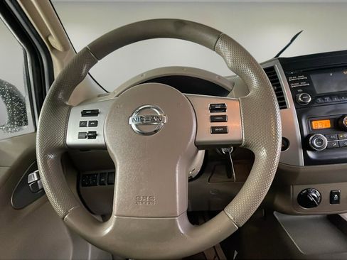 Used 2013 Nissan Frontier SV w/ SV Value Truck Pkg image 11