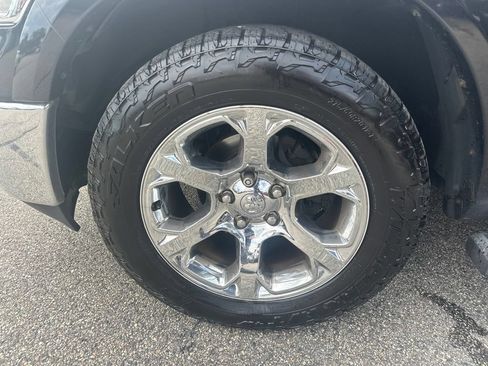 Used 2017 RAM 1500 Laramie w/ Convenience Group AWD/4WD image 35