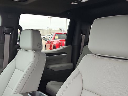 New 2026 GMC Sierra 1500 SLT w/ SLT Premium Plus Package AWD/4WD image 11