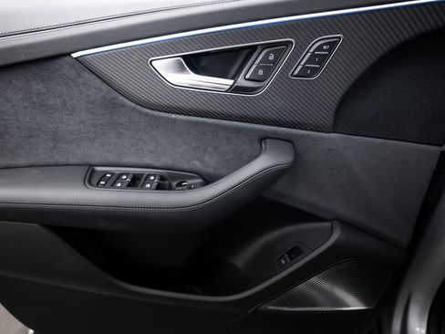 New 2026 Audi RS Q8 performance image 14