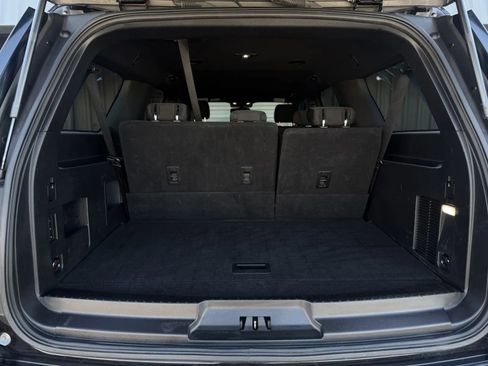 Used 2019 Ford Expedition Max XLT image 18