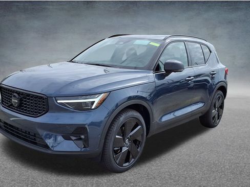 New 2026 Volvo XC40 B5 Ultra w/ Protection Package Premier AWD/4WD image 3