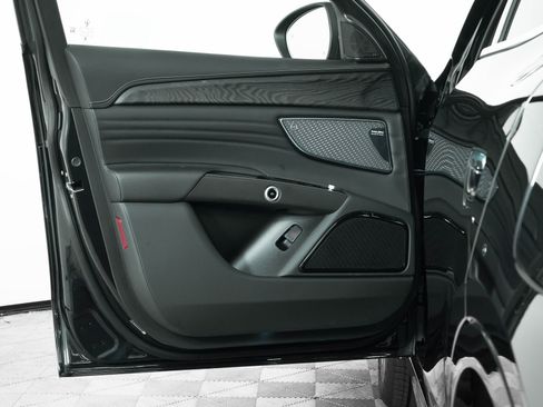 New 2025 Maserati Grecale Modena image 26