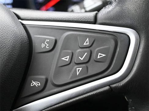 Used 2022 Chevrolet Equinox Premier image 7