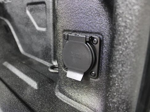 Used 2022 GMC Sierra 2500 AT4 w/ AT4 Premium Plus Package AWD/4WD image 55