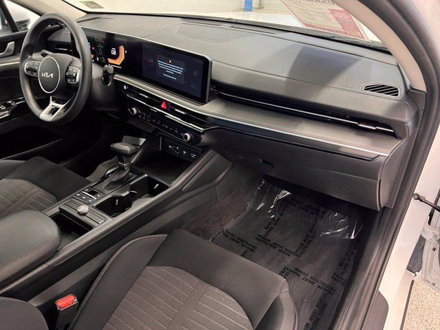 Used 2025 Kia K5 LXS FWD image 12