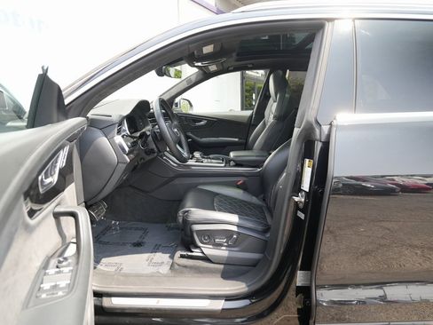 Used 2022 Audi SQ8 Prestige w/ Prestige Package image 18
