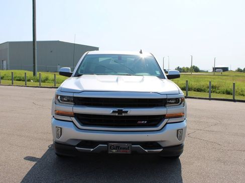 Used 2018 Chevrolet Silverado 1500 LT w/ All Star Edition AWD/4WD image 4