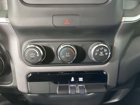 Used 2023 RAM 1500 Big Horn AWD/4WD image 16