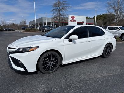 Used 2022 Toyota Camry SE w/ Convenience Package