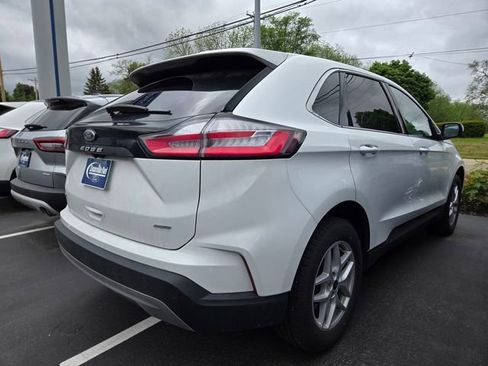 Used 2024 Ford Edge SEL w/ Convenience Package AWD/4WD image 6