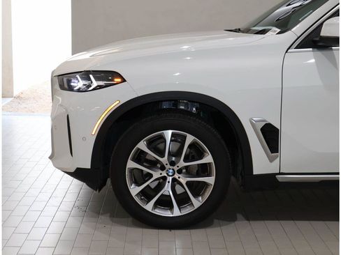 Used 2024 BMW X5 sDrive40i w/ Parking Assistance Package RWD image 4