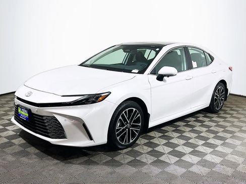 New 2026 Toyota Camry XLE image 4