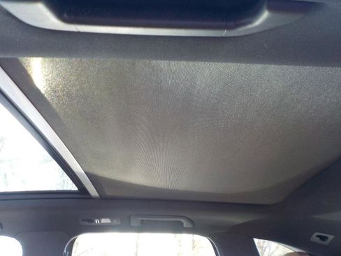 Used 2016 Porsche Cayenne w/ Premium Package image 23