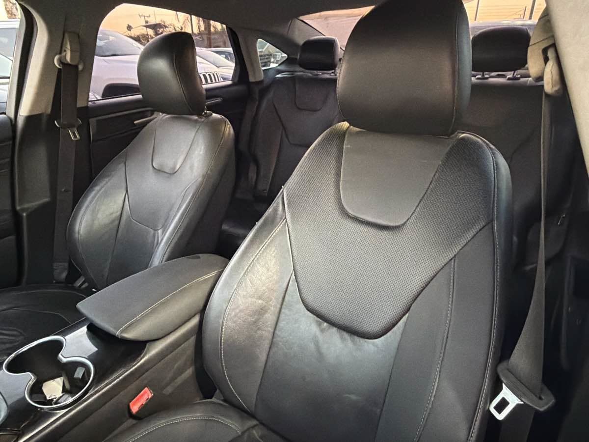 Used 2013 Ford Fusion Titanium FWD image 7