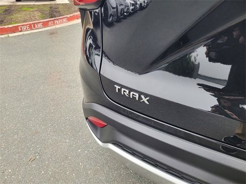 Used 2026 Chevrolet Trax LT image 6