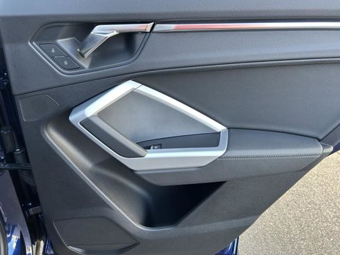 Certified 2025 Audi Q3 2.0T Premium w/ Convenience Package image 24