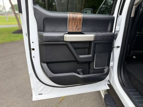 Used 2018 Ford F150 Lariat AWD/4WD image 21