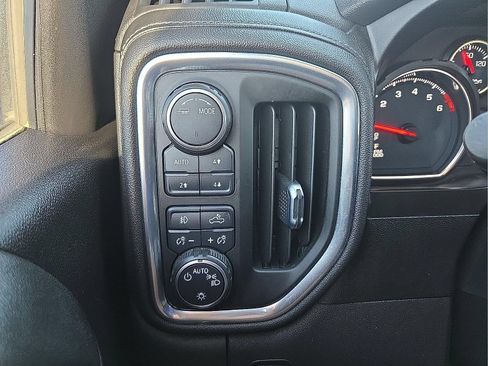 Used 2021 Chevrolet Silverado 1500 LT Trail Boss AWD/4WD image 22