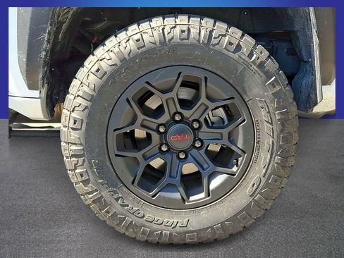 Used 2025 Toyota 4Runner TRD Off-Road Premium AWD/4WD image 7