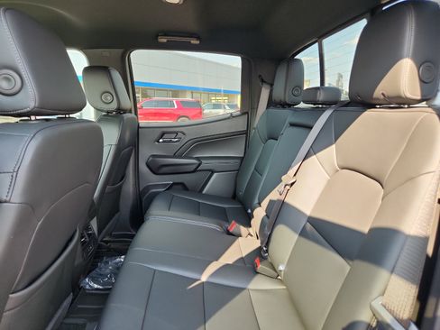 New 2025 GMC Canyon Elevation w/ Convenience Package image 11