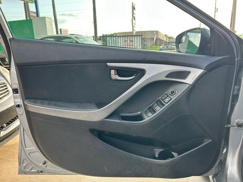 Used 2016 Hyundai Elantra Value Edition FWD image 12