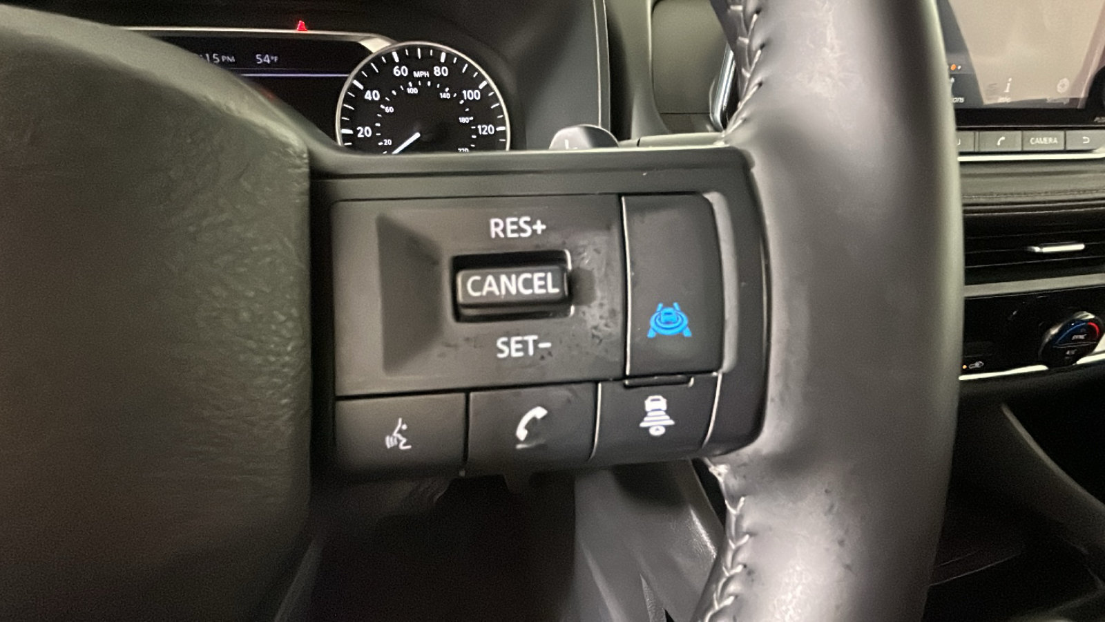 Used 2025 Nissan Rogue SV FWD image 20