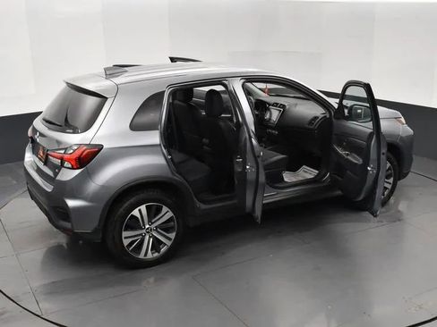 Used 2024 Mitsubishi Outlander Sport SE image 6