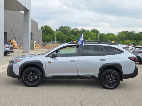 Certified 2024 Subaru Outback Wilderness AWD/4WD image 6