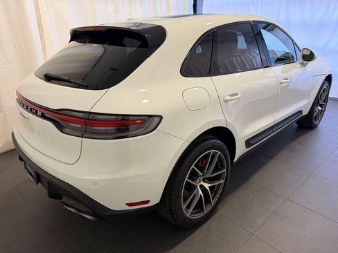 Certified 2023 Porsche Macan S image 9