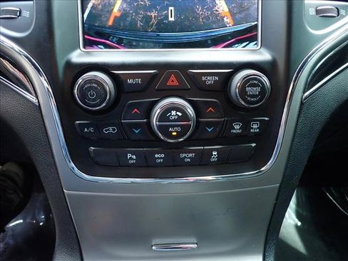 Used 2018 Jeep Grand Cherokee Trailhawk w/ Trailhawk Luxury Group AWD/4WD image 21