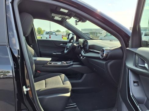 Used 2026 Chevrolet Equinox LT AWD/4WD image 20