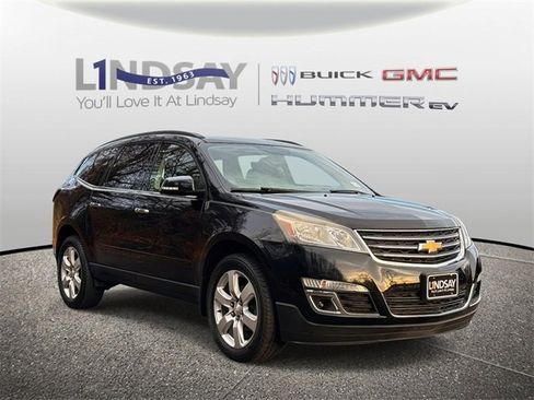 Used 2016 Chevrolet Traverse LT w/ Style and Technology Package image 1