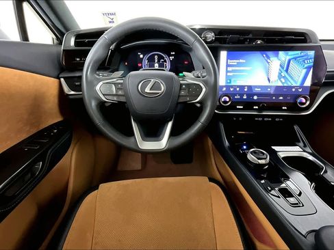 Used 2023 Lexus RZ 450e Premium image 5