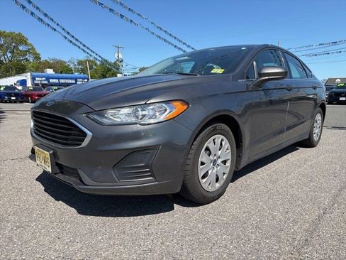Used 2020 Ford Fusion S FWD image 1