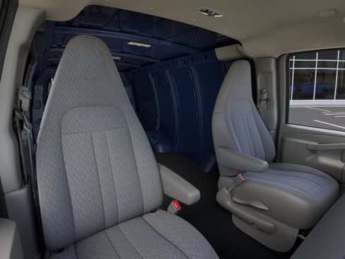 New 2026 Chevrolet Express 2500 w/ Driver Convenience Package RWD image 33