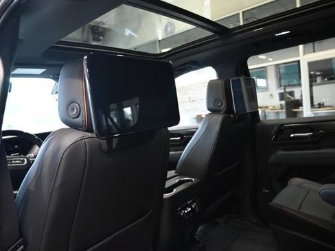 New 2026 GMC Yukon XL AT4 w/ AT4 Premium Plus Package AWD/4WD image 22