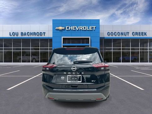 Used 2023 Nissan Rogue SV FWD image 7