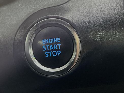 Used 2019 Toyota Avalon XLE FWD image 23