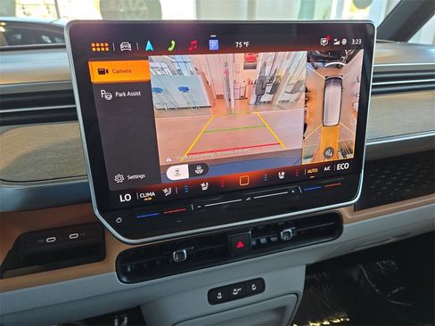 New 2025 Volkswagen ID. Buzz 1st Edition image 16