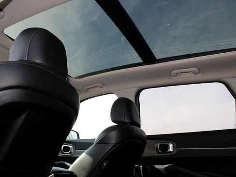 Used 2023 Kia Sorento S w/ Panoramic Sunroof Package image 38