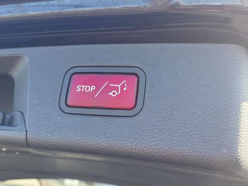 Used 2015 Mercedes-Benz GLK 350 GLK 350 4MATIC AWD 4dr SUV image 24