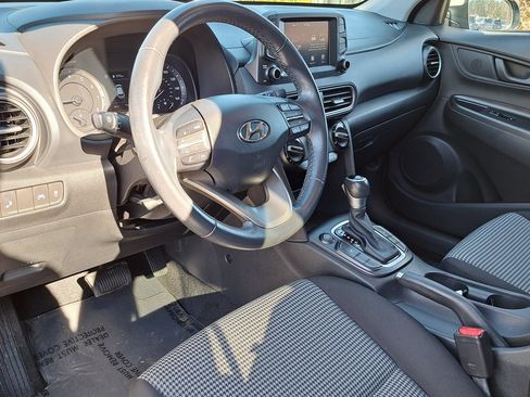 Used 2019 Hyundai Kona SEL image 8