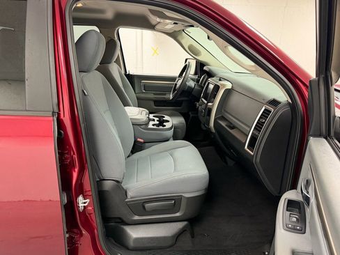 Used 2017 RAM 1500 Classic SLT AWD/4WD image 8